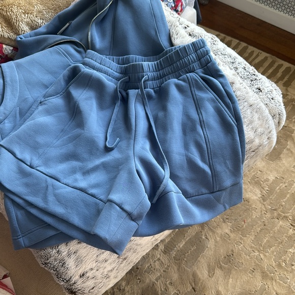 Varley Set - Picture 2 of 5